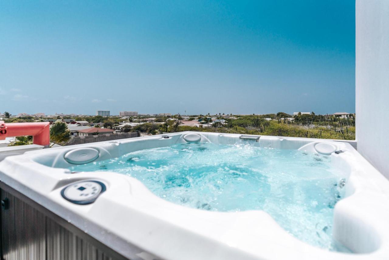 Gray Door Apartments - Adults Only Palm Beach Exterior foto